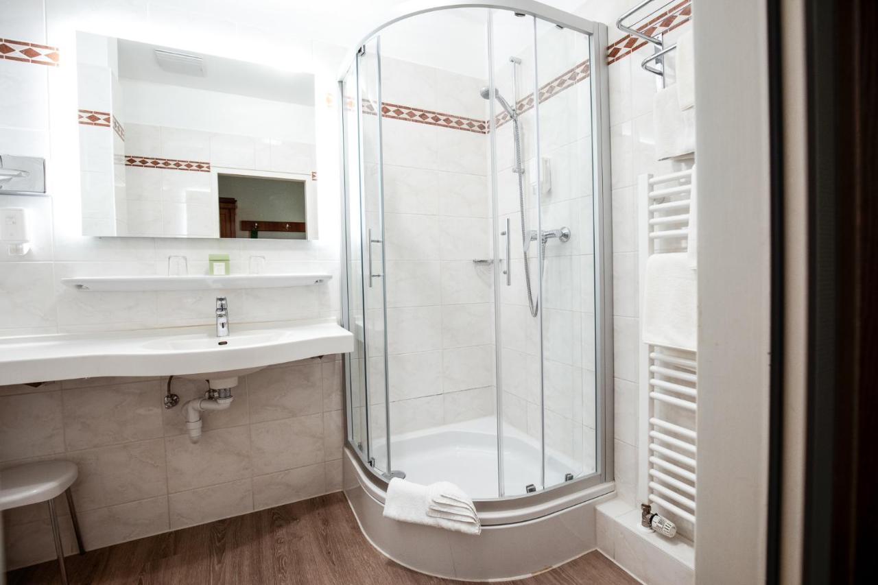 Romantik Hotel Zur Post Fuerstenfeldbruck Exteriör bild