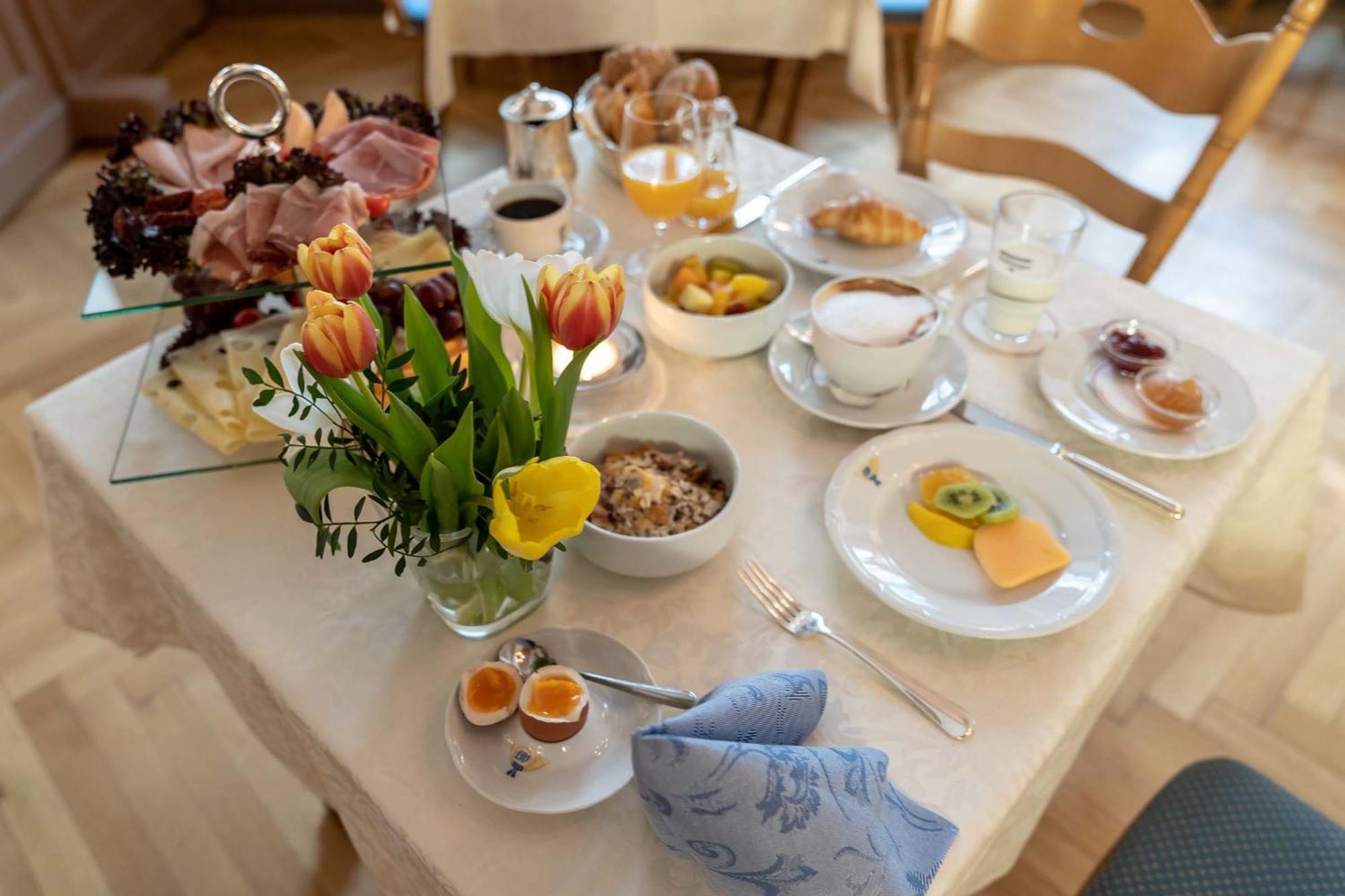 Romantik Hotel Zur Post Fuerstenfeldbruck Exteriör bild