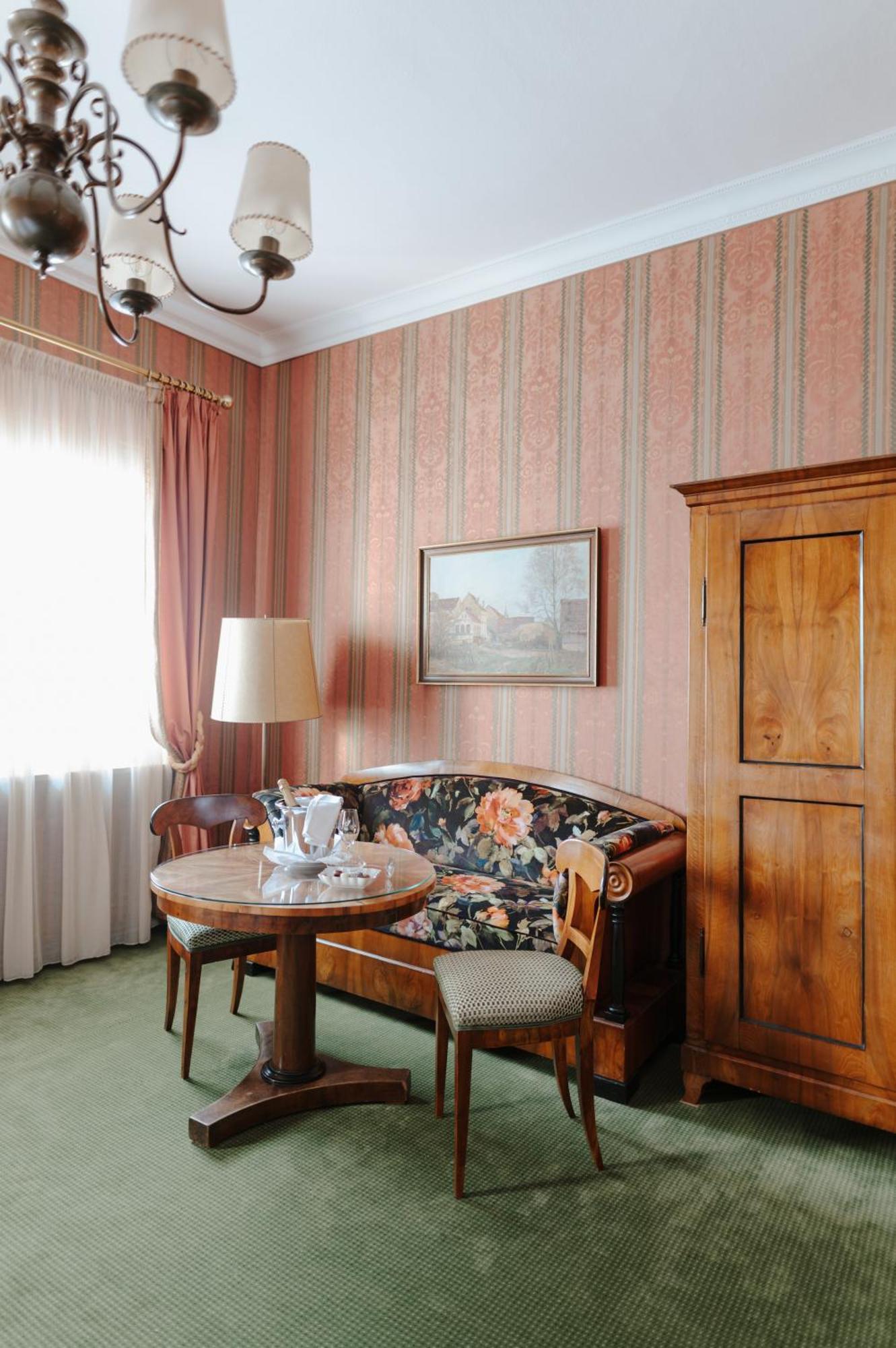 Romantik Hotel Zur Post Fuerstenfeldbruck Exteriör bild