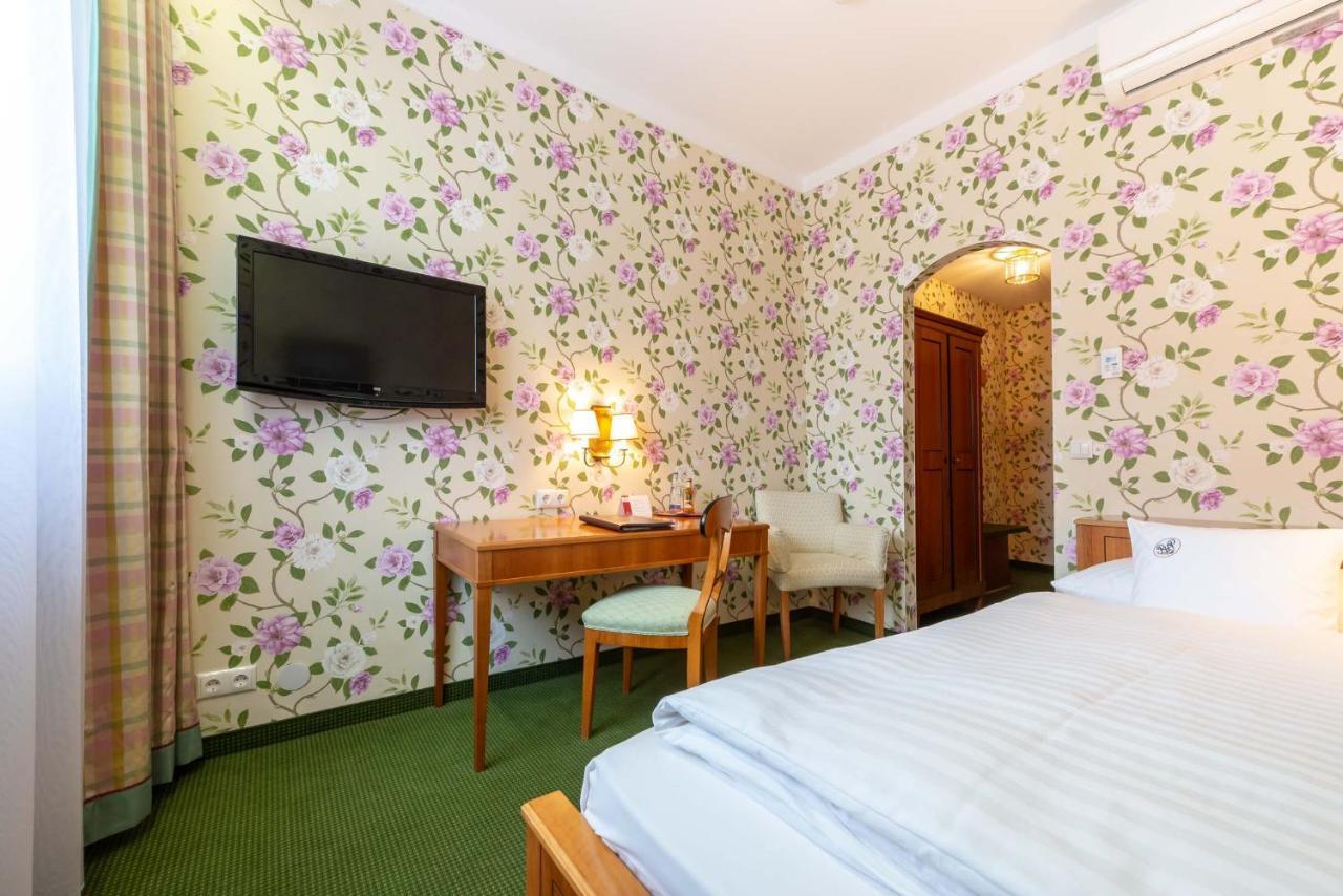Romantik Hotel Zur Post Fuerstenfeldbruck Exteriör bild